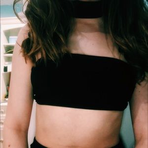 EXTREME cropped chocked top